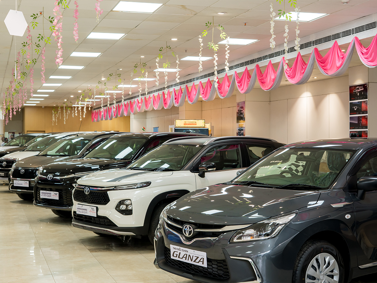 Sunny Motors car showroom dealership India Toyota Uttar Pradesh